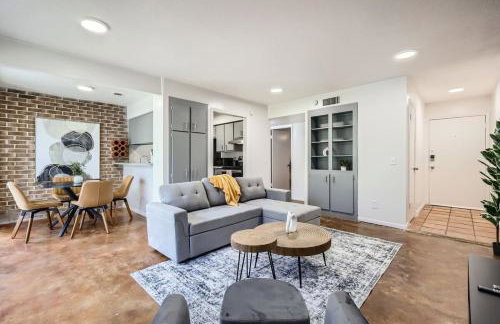 Your Cozy King Suite Getaway - Sleeps 4 - Pool, Prkg - Foto 20