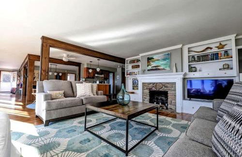 Stunning Oceanfront Ranch Cottage with Private Beach & Fire Pit Near Acadia National Park, Gouldsboro Maine - Foto 15