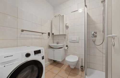 RANGE - 2 Apartments - Küche - WLAN - Netflix - Balkon - 1-6 Personen - Foto 13