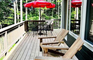 Outstanding Retreat with Dock, Game Space and Lake Views in Wisconsin - Foto 2