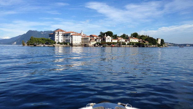 Sail across Lake Maggiore