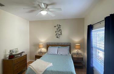 Gorgeous condo with pool view in walking distance to Siesta Key Beaches - Foto 22