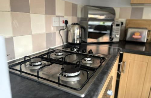 Restful Riverside Home - Foto 9