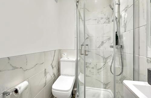 Oakworth stay with free parking - Foto 17