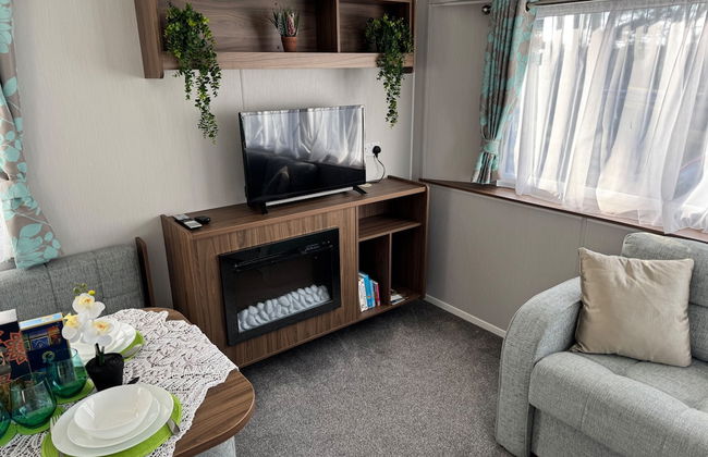 Haggerston Castle - Caravan - Sleeps 6 - Parking - Foto 19