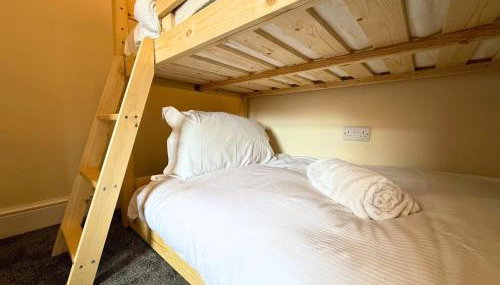 Pool Table 1-Bedroom House, near City Centre and Public Transport, Dog Friendly, Sleeps 5, Free Parking - Foto 3, towels