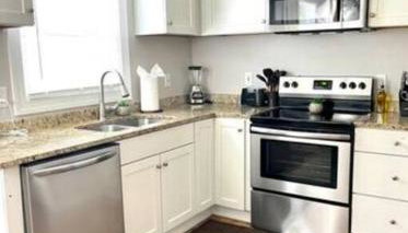 Condo 5 min Uptown I Fast Wi-Fi & Private Patio - Foto 3