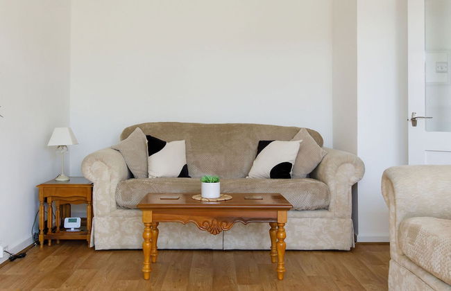 Seaside Retreat 2 Mins to Beach - Photo 9