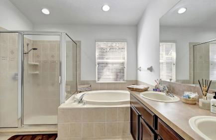 Valrico's Hidden Gem A Stunning 3-Bedroom Oasis Awaits! - Foto 44