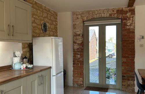 Badgers Sett at Tove Valley Cottages - Photo 5