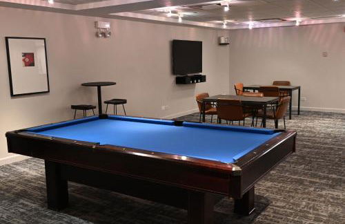 River North Magnificent Mile Condo, Lake and City Views, 43rd Floor Corner, Parking Included! - Foto 46