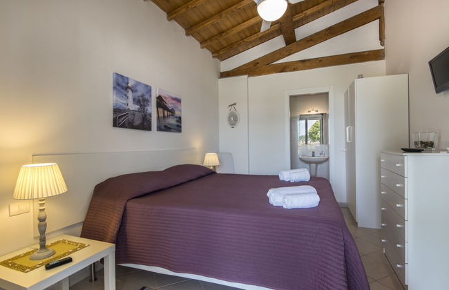 Marina Velca - Foto 18