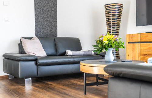 Hangar 19 Superior Apartment mit Terrasse und Garten H1W2 - Foto 35