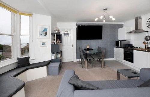 Beach Front Flat Shaldon with Parking - Foto 4