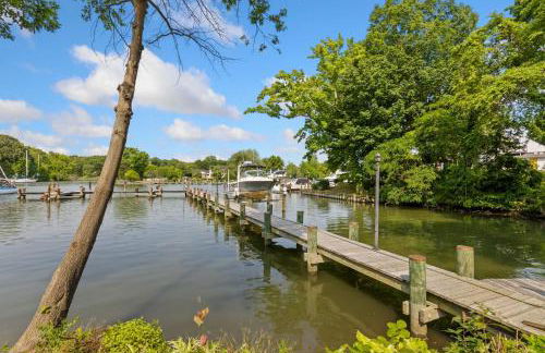 Waterfront Getaway, Dock Your Boat & Play! - Foto 41