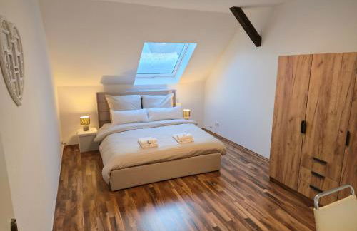 Boardinghouse mit 10 großen Apartments mit Parkplatz und Balkon - Photo 53