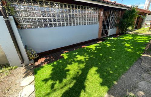 Casa em Itanhaém Pé na Areia ! A 100 metros do mar - Foto 1