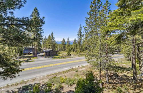10 Mi to Palisades Tahoe! Condo with Game Room - Foto 22