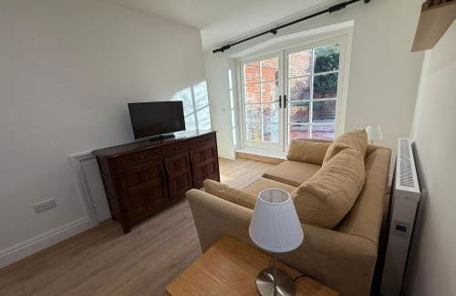 The Coach House - Photo 2