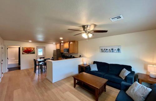 Prime Location to Casino Excitement 2 mi w King Beds - Foto 1