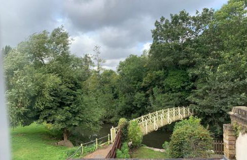 Lovely riverside cottage, Weybridge, Surrey - Foto 5