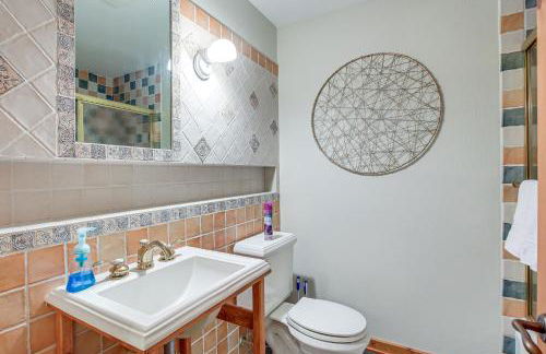 Family Home with Indoor Pool about 2 Mi to Elkhart Lake! - Foto 23