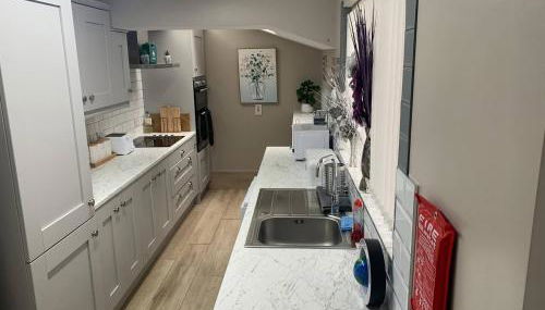 4 Bed Boutique House Lisburn Road - Foto 3