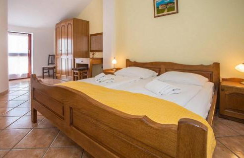 Lovely Apartment In Porec With Wifi - Foto 15