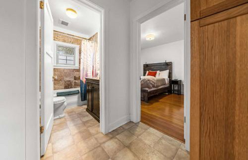 Parkside Escape South Hill w Private ADU - Photo 49