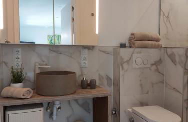 NIDO DEL AMOR deluxe 1a linéa Terraza Indoorpool Wifi Aire Netflix 10 metros a Cala del Pino - Foto 14