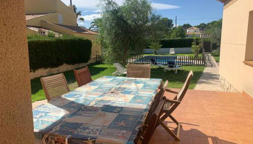 AME57 Preciosa Villa Con Piscina 10 pax - Photo 5