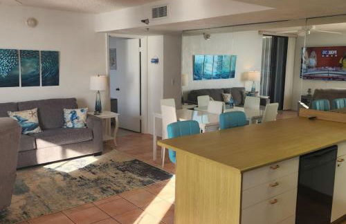 Coastline Penthouse Condo - Foto 6