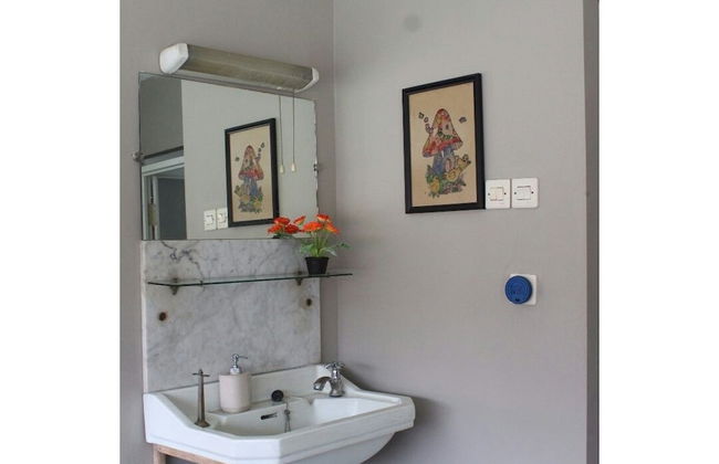 De Riau Cottage by HouseinBandung - Foto 23