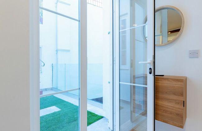 Main Street Suites-Hosted by Sweetstay - Photo 8