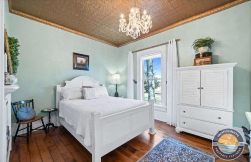 Historic 1868 Farmhouse Kettle Moraine Getaway - Foto 20