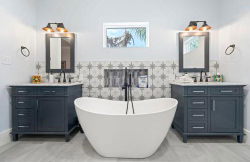 Cottage at Kempner Park Pet-Friendly Modern Home w Backyard - Foto 18