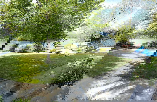 Luxury ocean dock pool villa - Photo 25