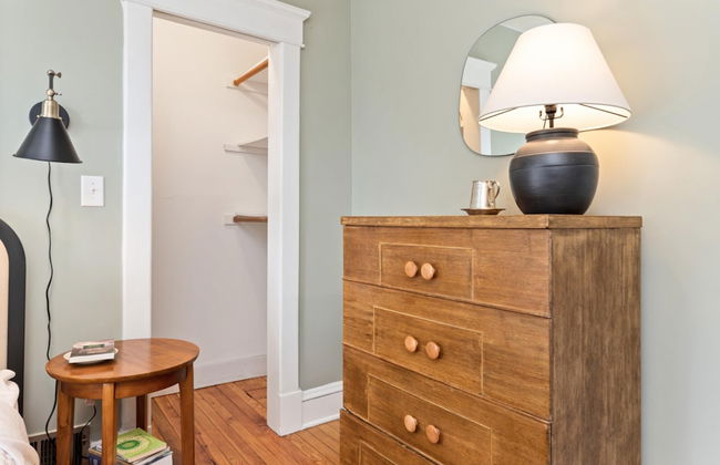 Cheerful 3 Bedroom Home Walk to UVA Stadium - Foto 24