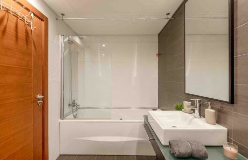 Modern 2 bedroom apt 20 min from city center - Foto 31