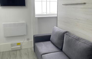 Seafront Studio Snug by the Sea - Sea Views - Foto 9