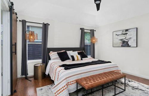 High End Design Home with Pool & Hot Tub Gameroom - Foto 64