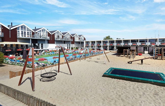 4 Person Holiday Home on Holiday Park in Glesborg - Foto 27