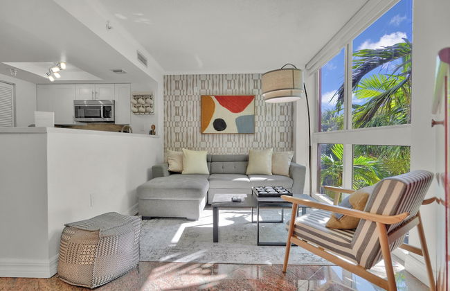 Treetop Retreat Cozy 2 Bedroom in Grove - Foto 4