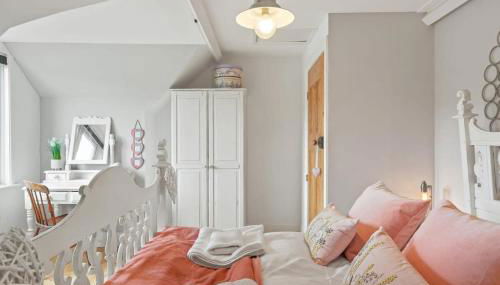 Cosy Home on the Waterfront Private Parking - Foto 5