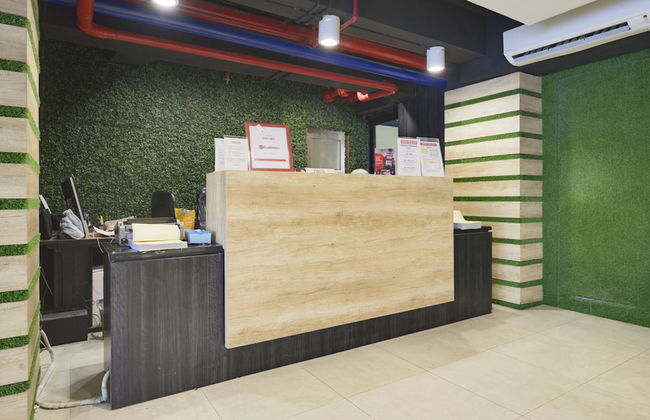 RedDoorz Apartment near Grand City Mall - Foto 2