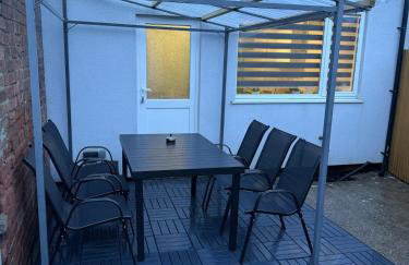 3 bed house, Free parking 9ppl - Foto 34