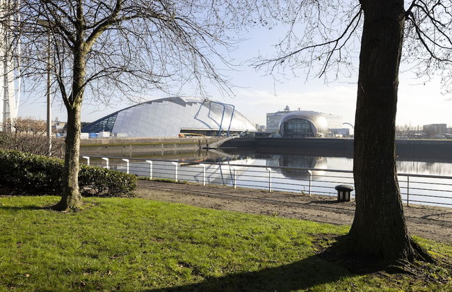 JOIVY Bright 3-Bed Flat Overlooking The Clyde - Foto 35