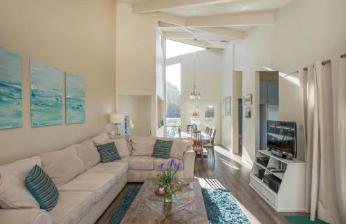 Knot-a-Care! Hot Tub!! Walk to Beach!! BBQ! Fast WiFi!! - Photo 9