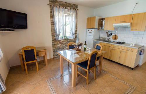 Apartmani Maslina - Photo 16