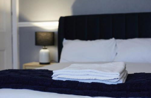 Hayy Contractor House 5 Bedroom Huddersfield Sleeps 18 - Foto 2